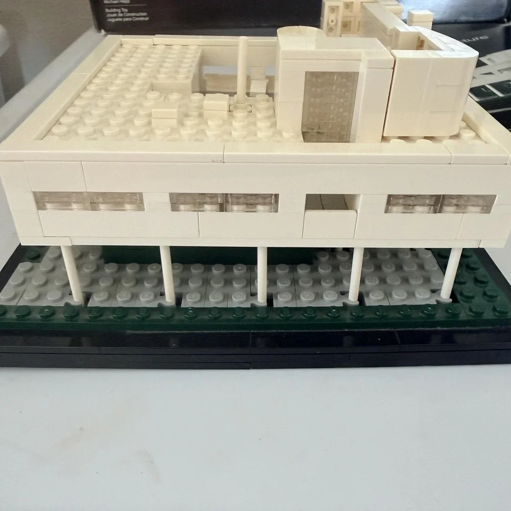 LEGO Architecture Villa Savoye 21014 Complete Built Box Manual RETIRED Set